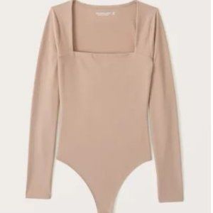 Double-layered seamless fabric Squareneck Bodysuit